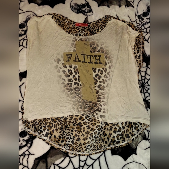 Y2K Cheetah Scene Top - Picture 7 of 9